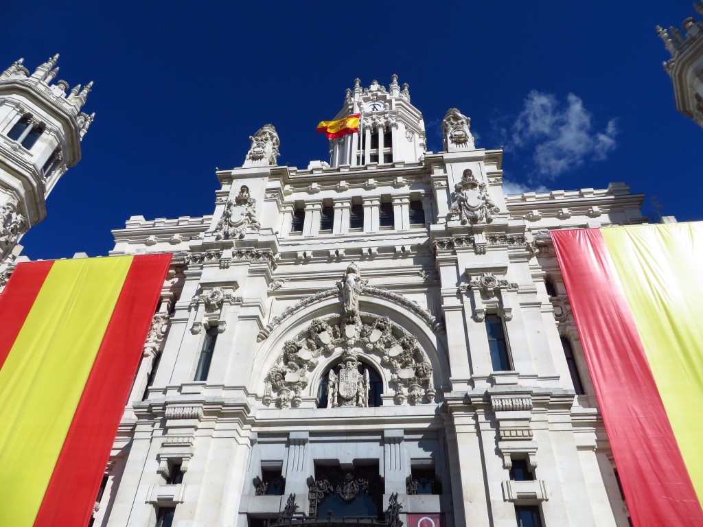 Centro Centro, Plaza de Cibeles, Madrid, Spain flag
