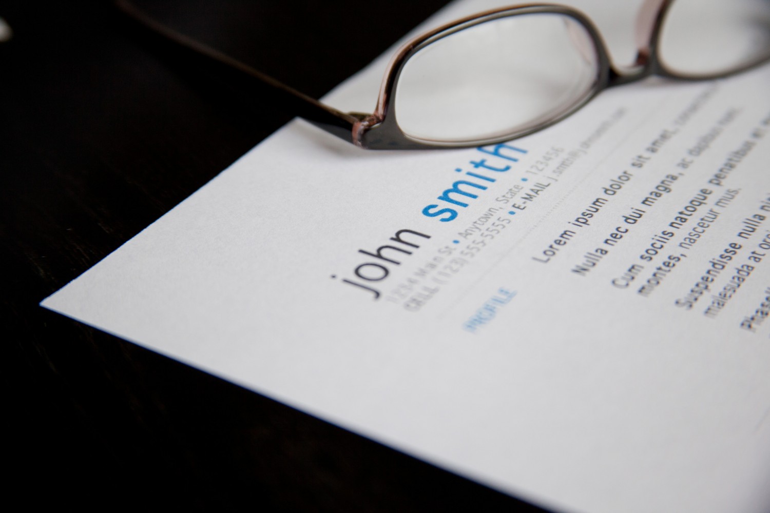 visa status on CV, getting a job on the youth mobility visa, applying for a job with a visa, getting hired in the UK